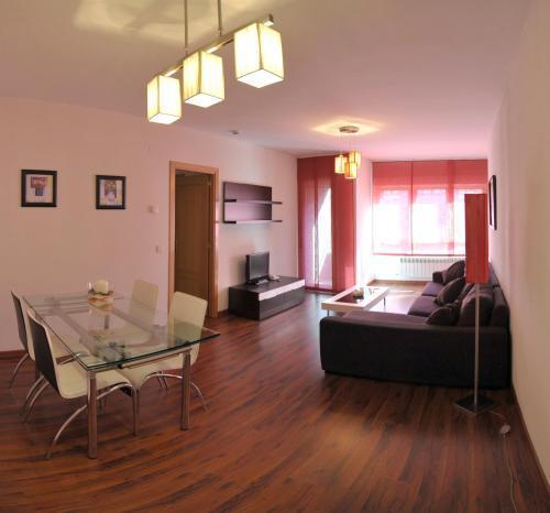 Apartamentos Turisticos Veladiez La Lastrilla Zewnętrze zdjęcie